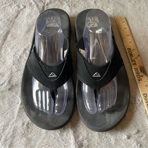 Reef men’s Black Flip Flop Sandals with bottle opener bottom size 14
